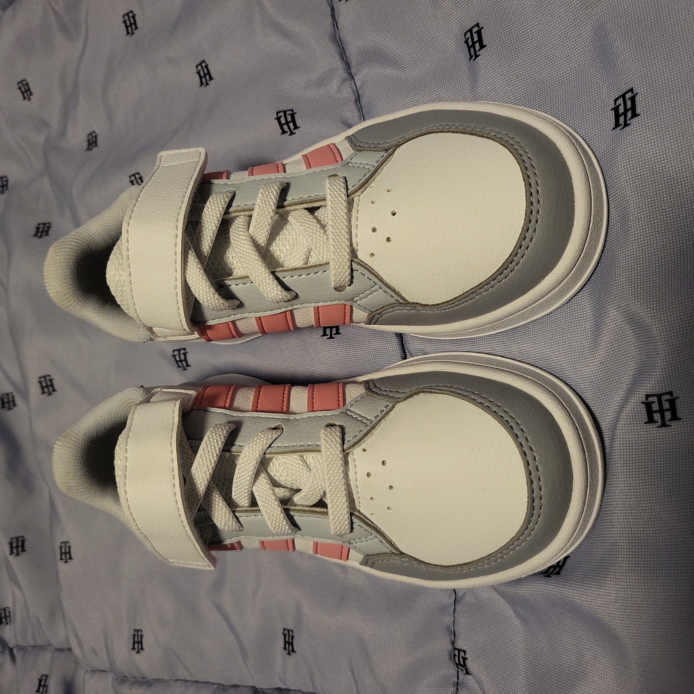 New Girls adidas Breaknet toddlers